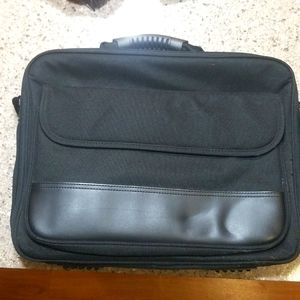 Init Laptop Case with Strap